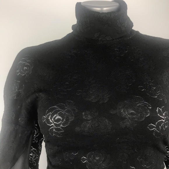 Nell Black Rose Blouse Sz Medium - Picture 2 of 5